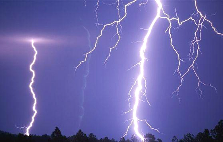 雷電的發(fā)生-中鵬防雷帶您了解